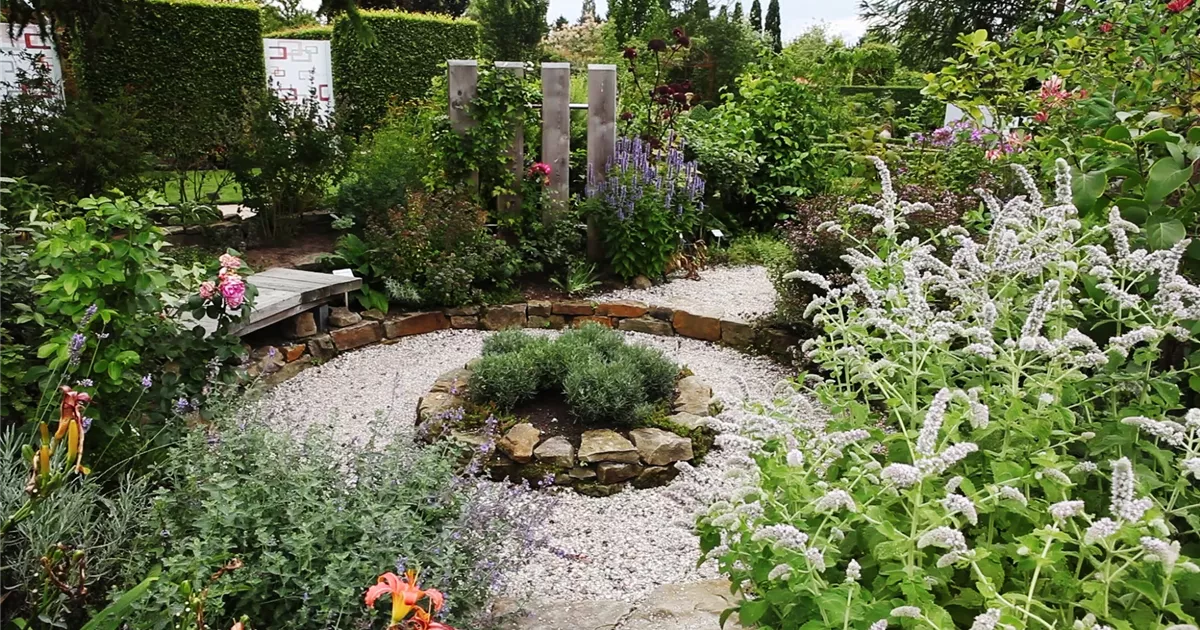  - Gartengestaltung - Kleine Duftarena