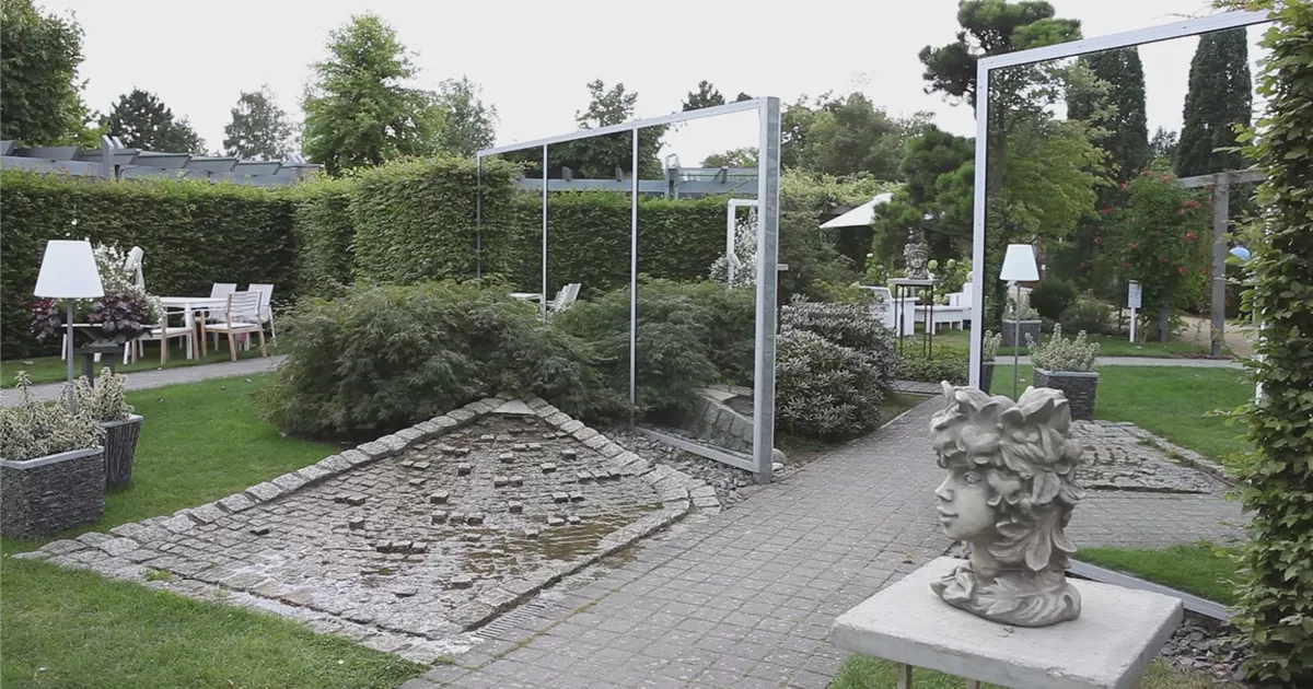  - Gartengestaltung - Spiegelgarten