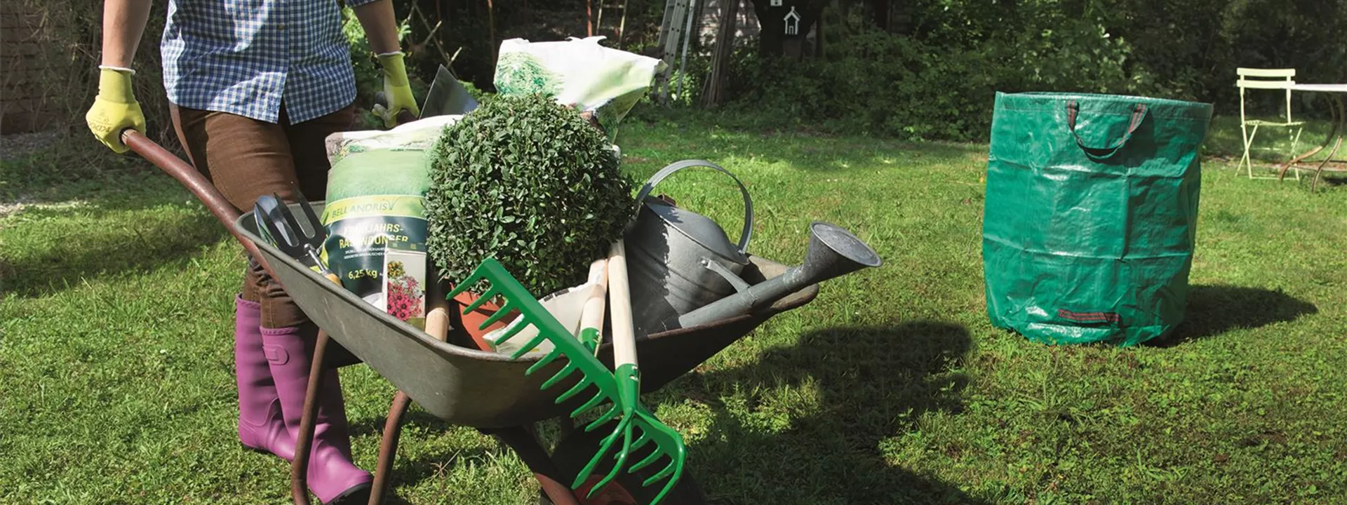 Gartenarbeit im Frühjahr_173991_BELLANDRIS_SAGAFLOR_AG-original