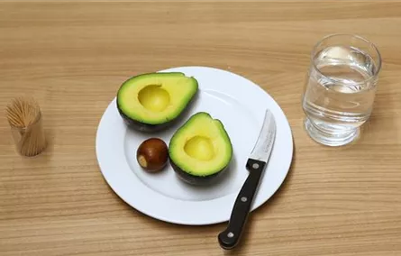 Wie machst du das? - Avocado ziehen Wie machst du das? - Avocado ziehen