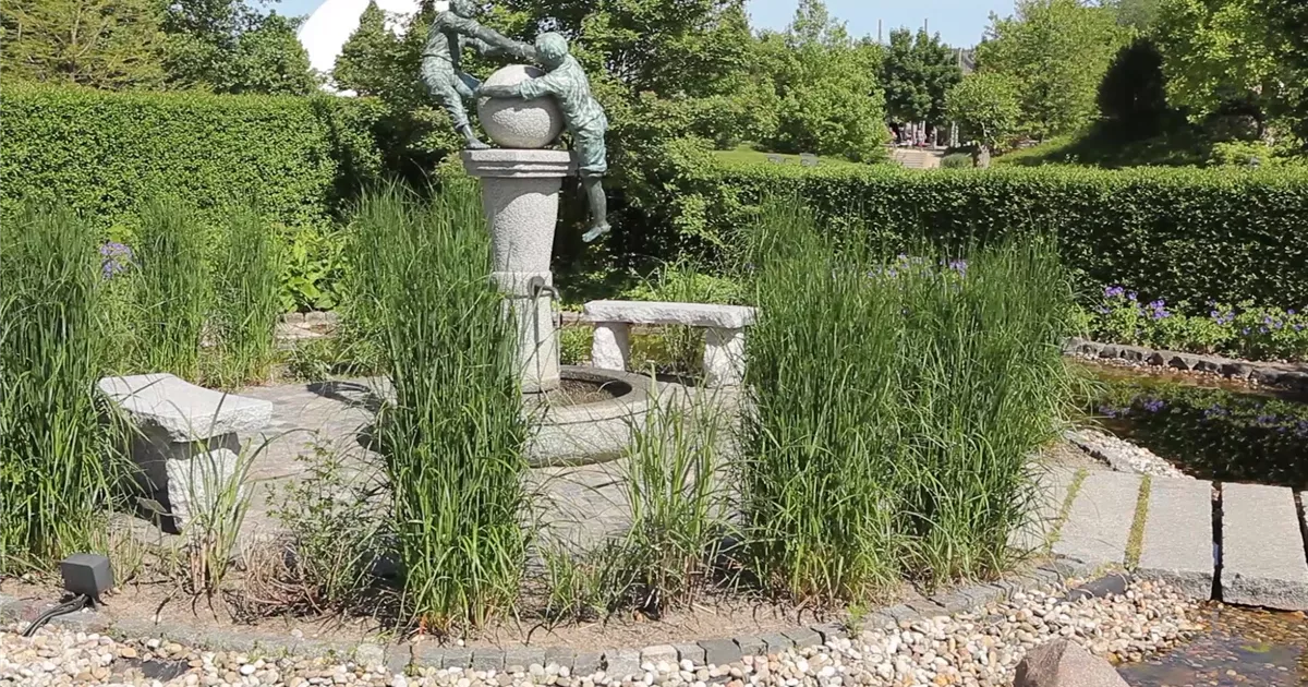 - Gartengestaltung - Wasser- und Skulpturengarten