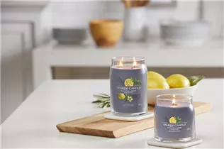 Medium Jar 368 g Yankee Candle - Black Tea & Lemon Medium Jar 368 g Yankee Candle - Black Tea & Lemon