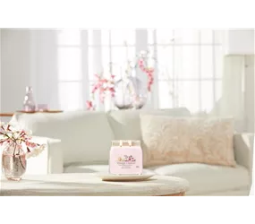 Medium Jar 368 g Yankee Candle - Pink Cherry & Vanilla Medium Jar 368 g Yankee Candle - Pink Cherry & Vanilla