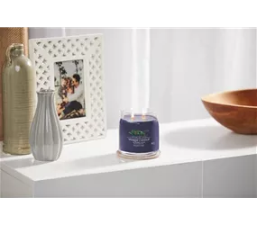 Medium Jar 368 g Yankee Candle - Lakefront Lodge Medium Jar 368 g Yankee Candle - Lakefront Lodge