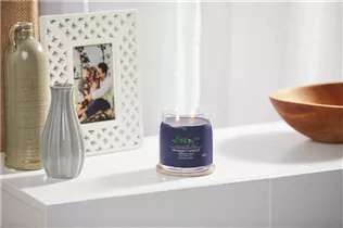 Medium Jar 368 g Yankee Candle - Lakefront Lodge Medium Jar 368 g Yankee Candle - Lakefront Lodge