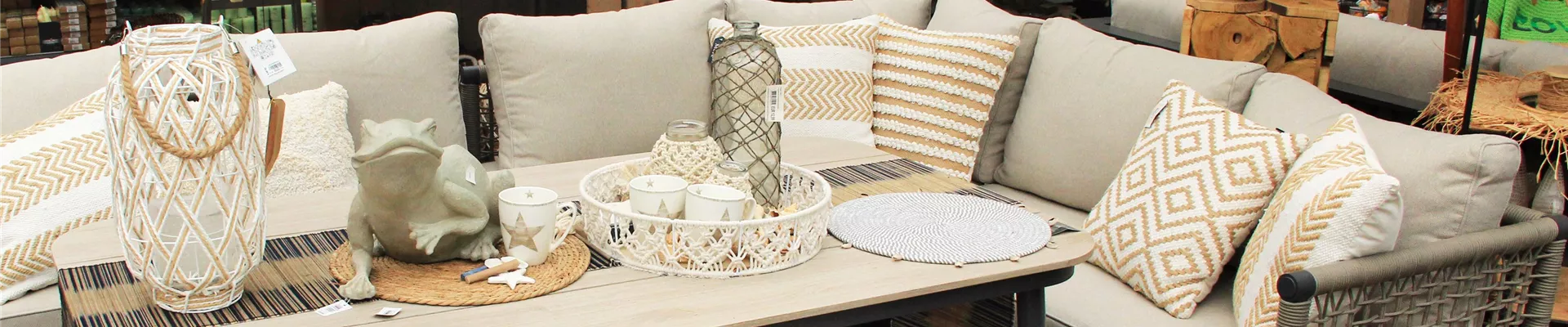 Moderne Gartenmöbel in der Mauk Gartenwelt Moderne Gartenmöbel in der Mauk Gartenwelt