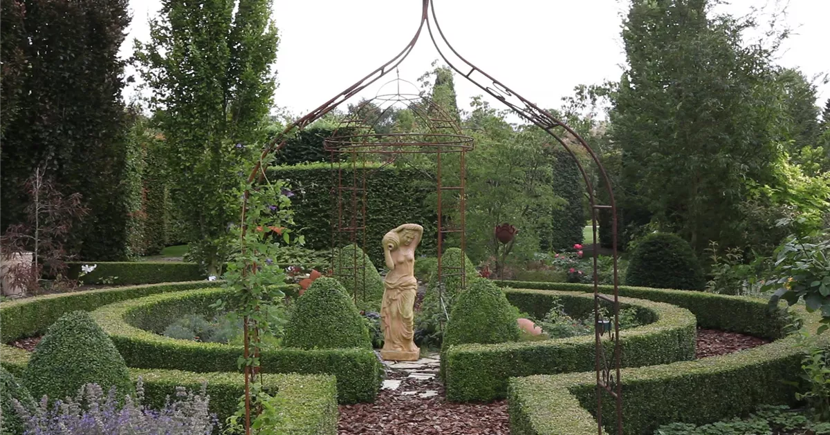  - Gartengestaltung - Romantischer Garten