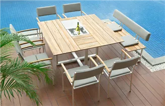 Zebra - Tisch Quadux 140x140 - Edelstahl gebürstet Zebra - Tisch Quadux 140x140 - Edelstahl gebürstet