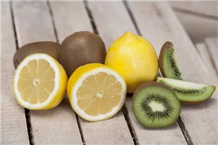 Actinidia chinensis - Kiwi Actinidia chinensis - Kiwi